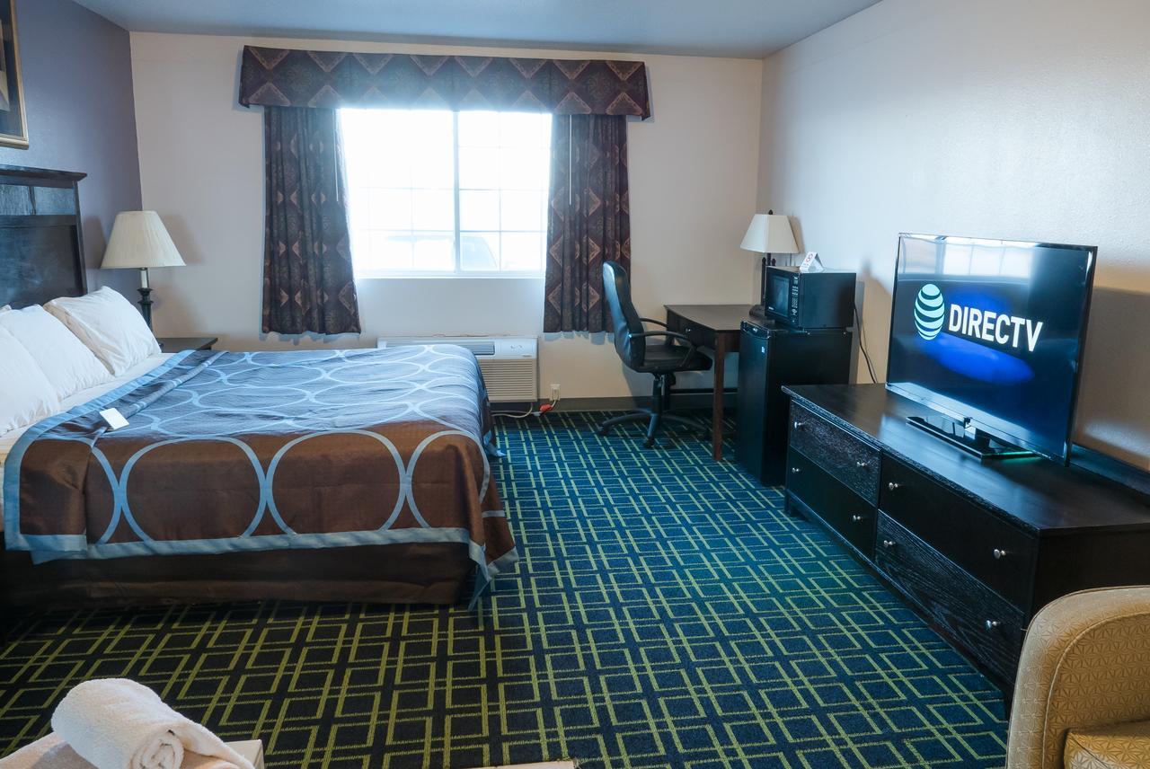 Cobblestone Inn & Suites - Platteville Bagian luar foto