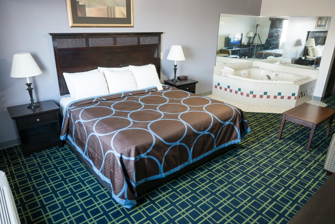 Cobblestone Inn & Suites - Platteville Bagian luar foto