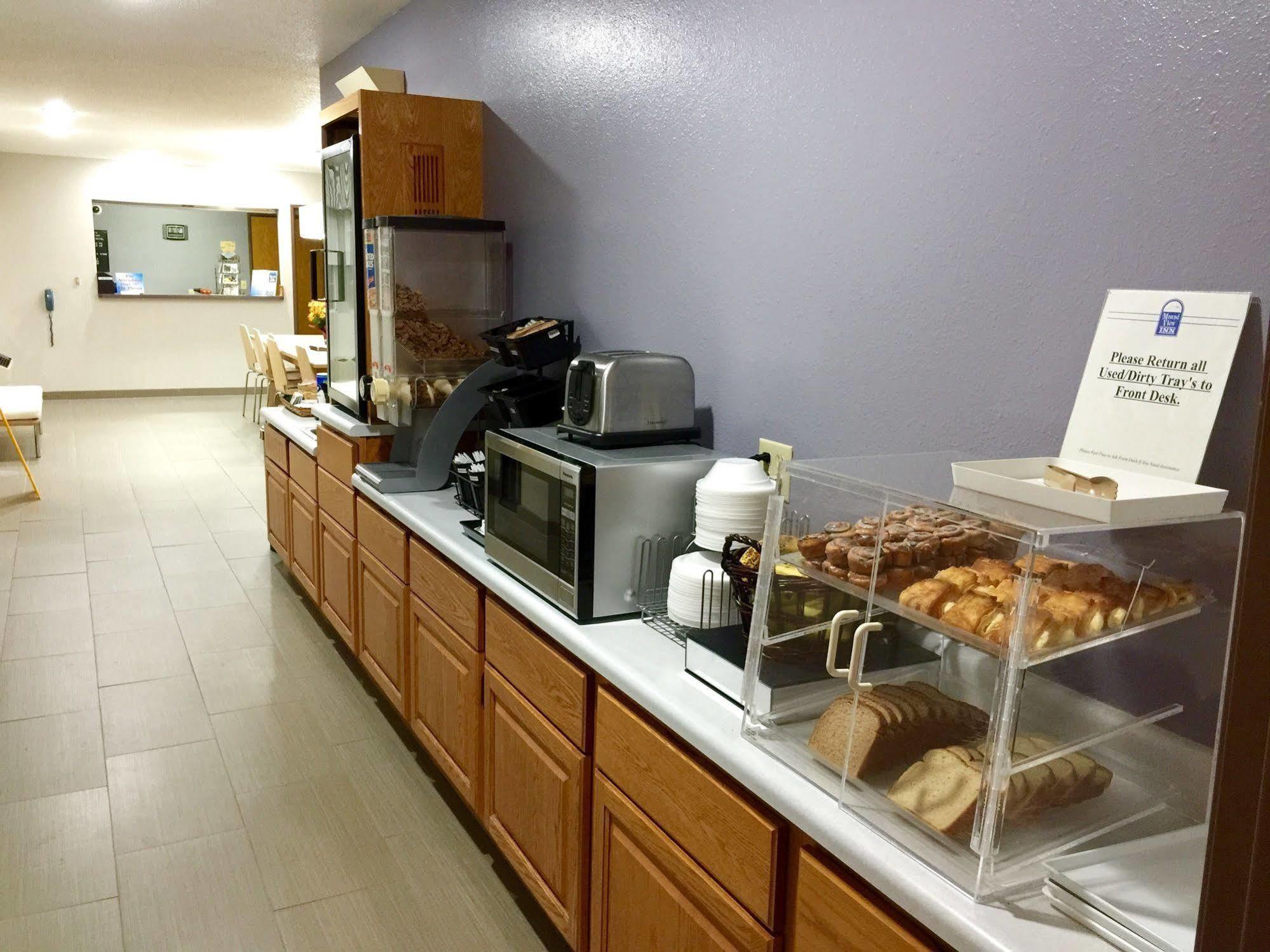 Cobblestone Inn & Suites - Platteville Bagian luar foto